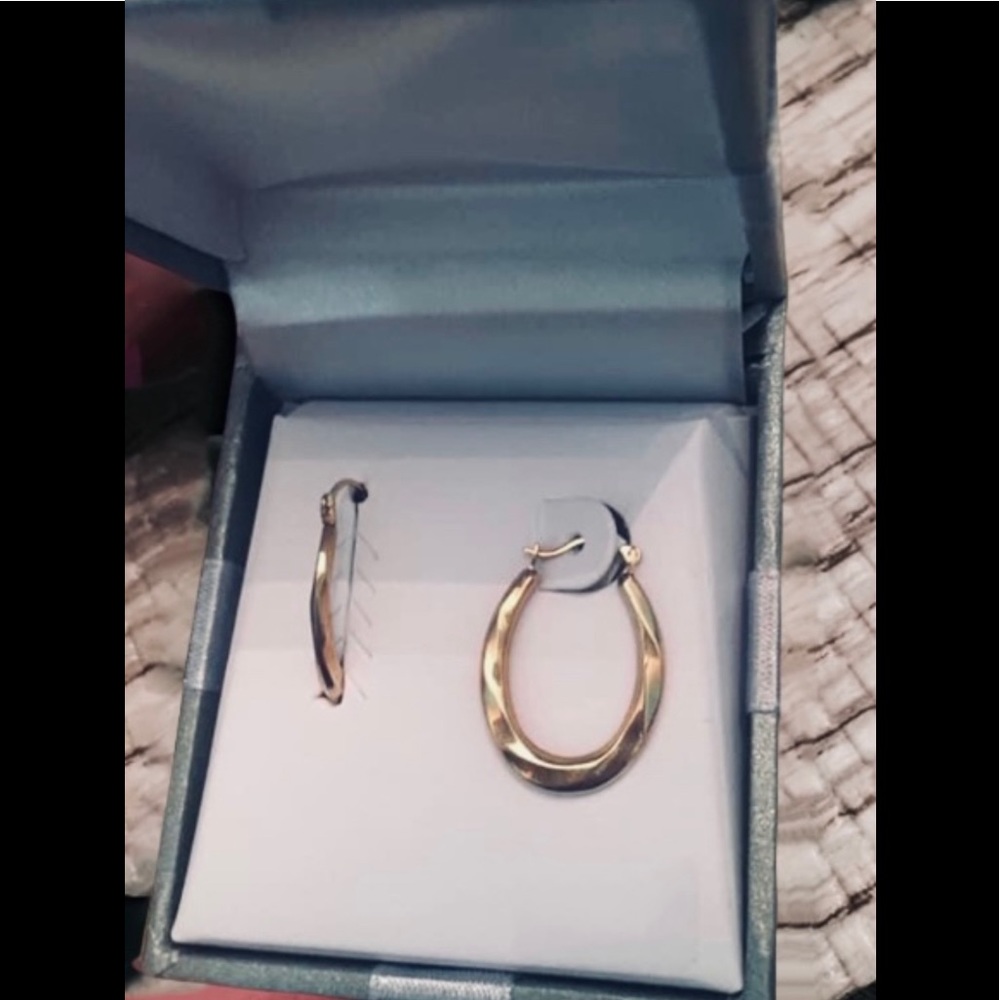 10k Gold - NEW in Box - Gold Twisted Hoop Earrings